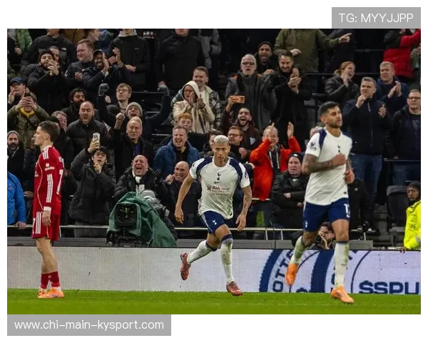 我的天热刺这什么情况，完全无视主教练啊，热刺队什么水平